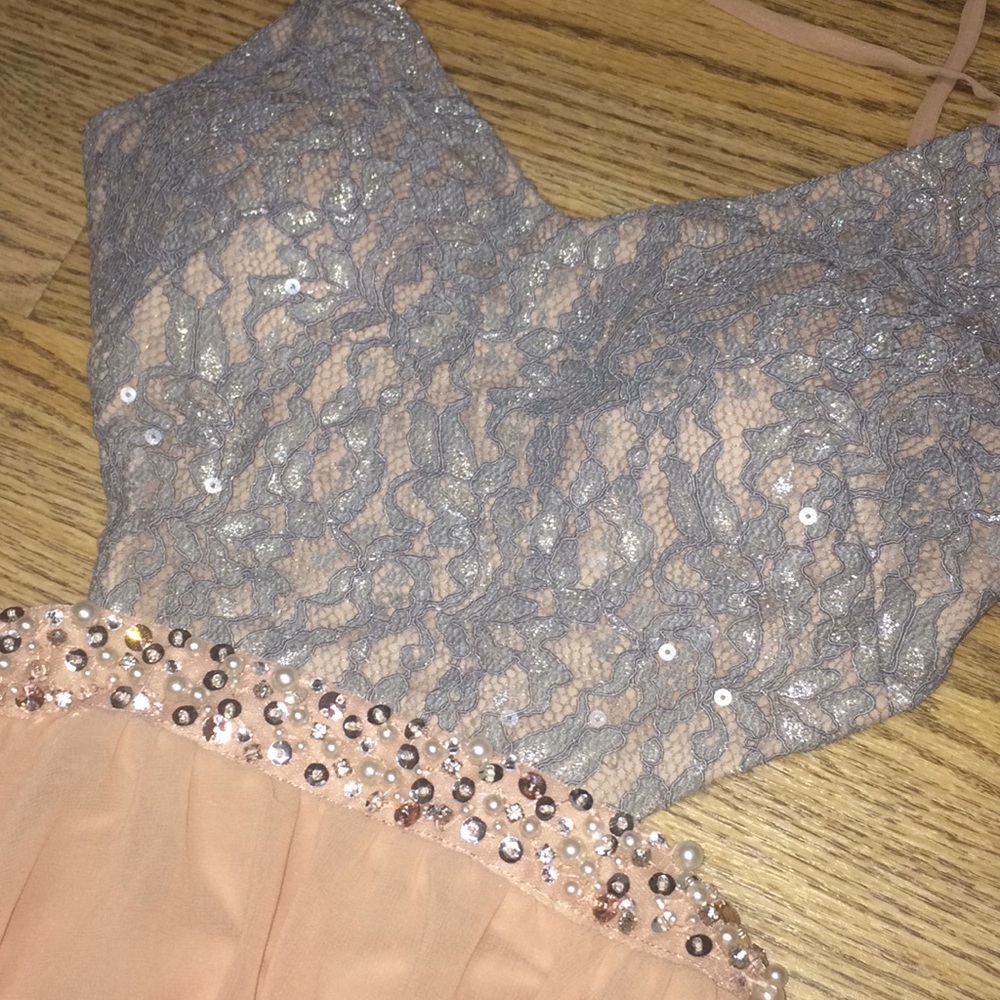 Prom dress - Picture 2 of 3